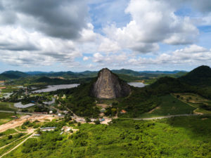 Drohnen Aufnahme Buddha Mountain Pattaya